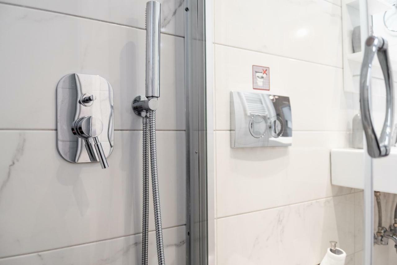 Fix Divine Apartment Athens Exterior photo