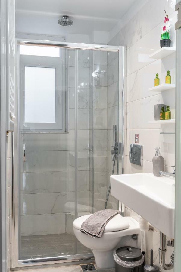 Fix Divine Apartment Athens Exterior photo
