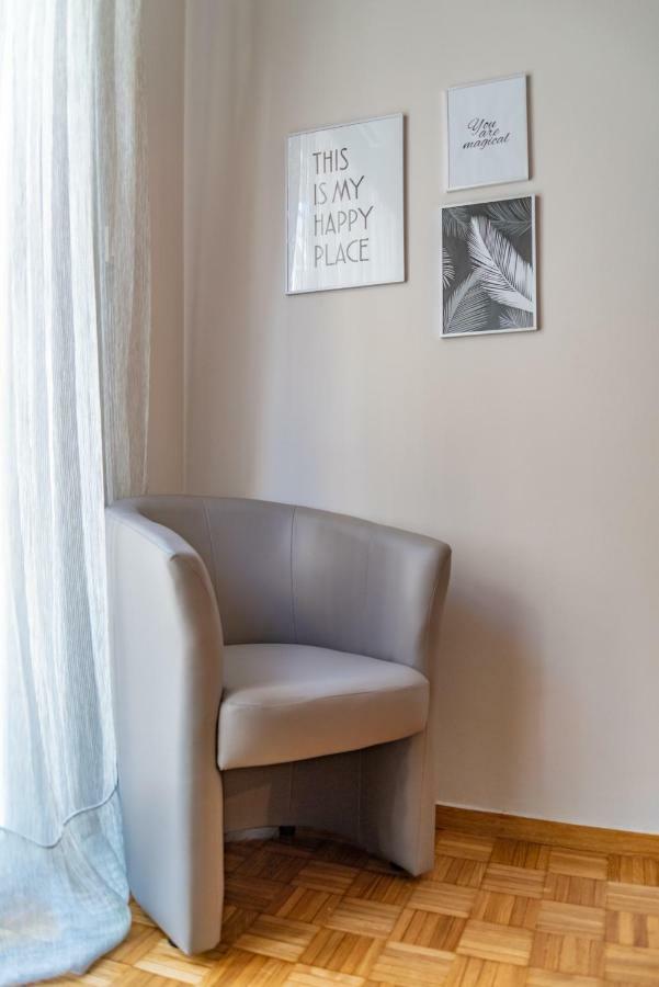 Fix Divine Apartment Athens Exterior photo